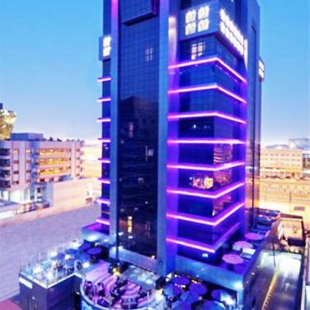Halo Hotel Дубай Екстериор снимка