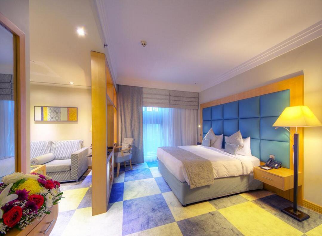 Halo Hotel Дубай Екстериор снимка