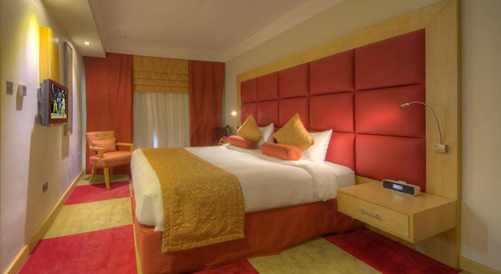 Halo Hotel Дубай Екстериор снимка