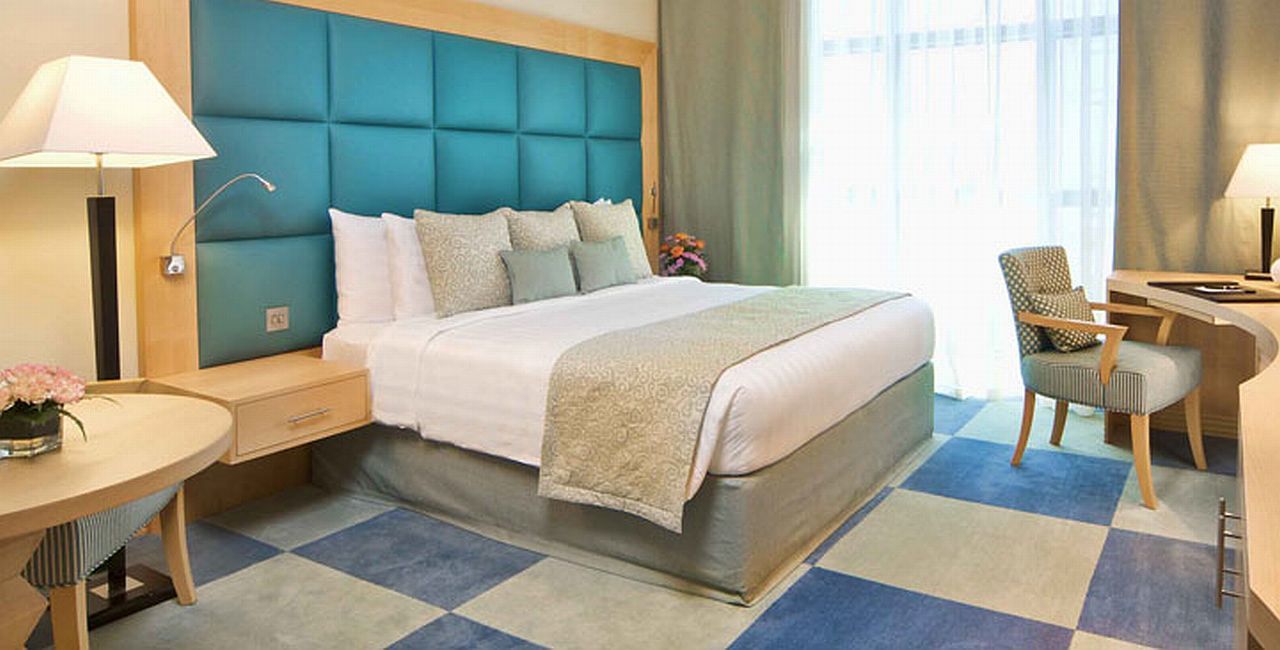 Halo Hotel Дубай Екстериор снимка