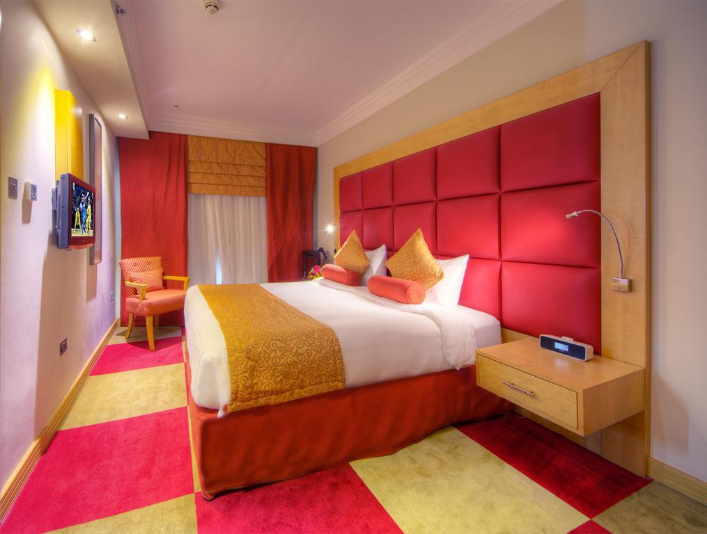 Halo Hotel Дубай Екстериор снимка