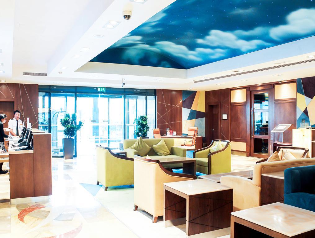 Halo Hotel Дубай Екстериор снимка