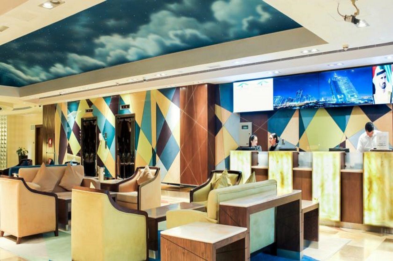 Halo Hotel Дубай Екстериор снимка