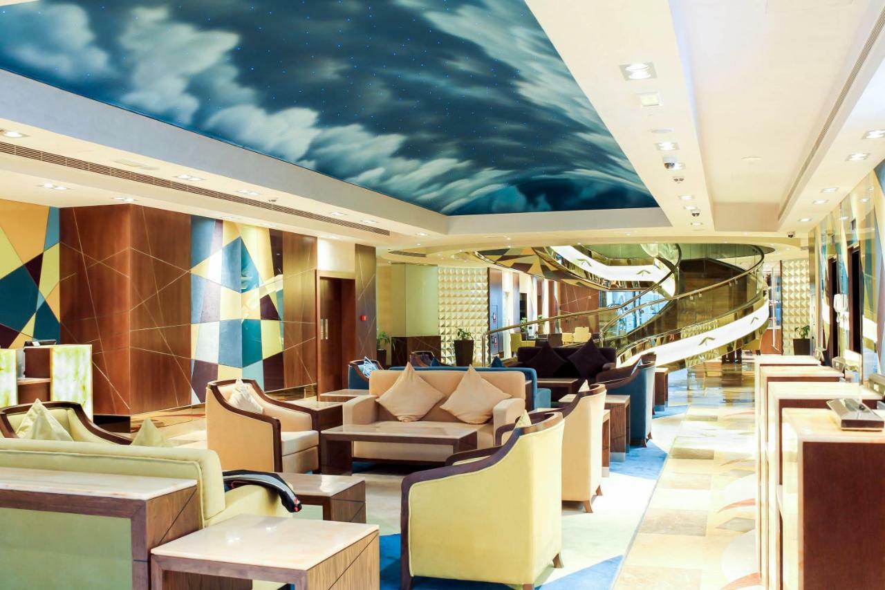 Halo Hotel Дубай Екстериор снимка